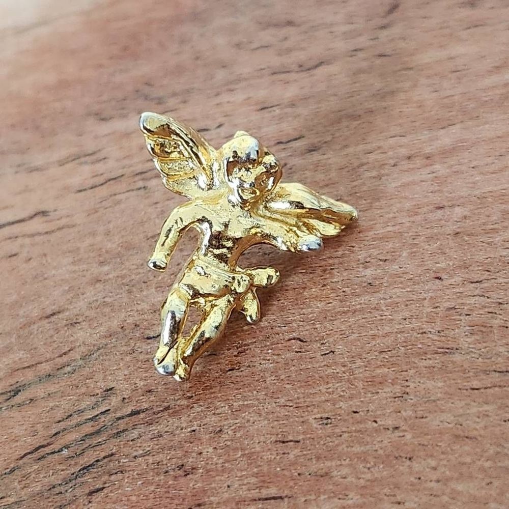 Vintage golden cherub happy angel baby pin metal 90s religious heaven wings